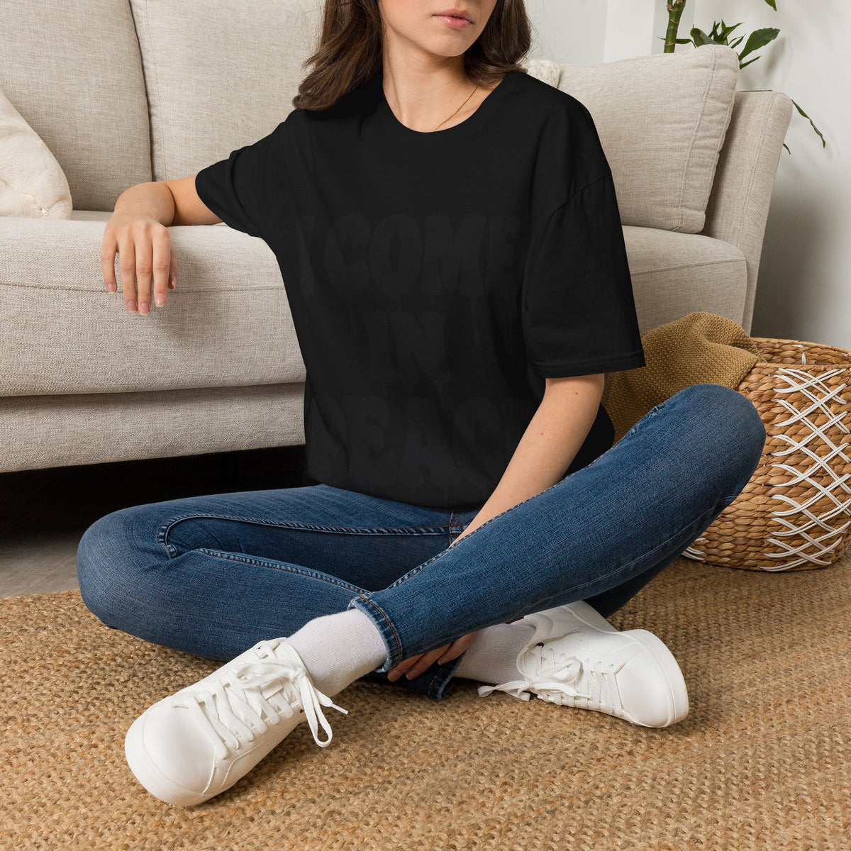 I Come In Peace | Unisex Deluxe Tee